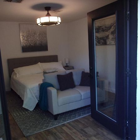 Updated Dwntwn 2Bd Twnhse W/Hot Tub& Private Patio 팜 스프링스 외부 사진