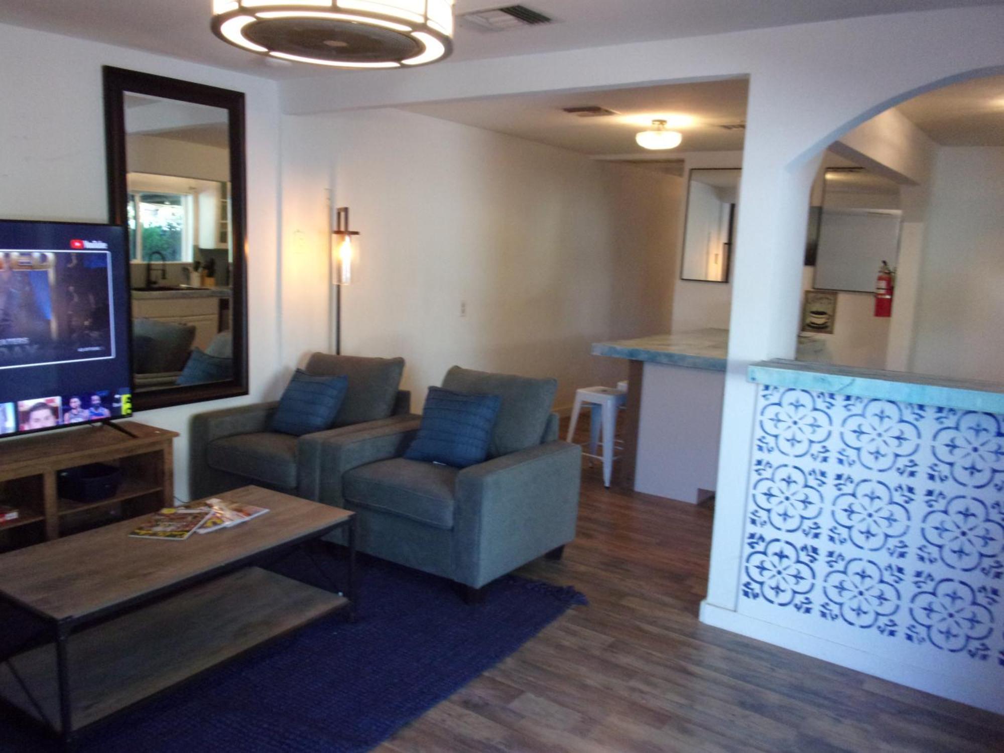 Updated Dwntwn 2Bd Twnhse W/Hot Tub& Private Patio 팜 스프링스 외부 사진