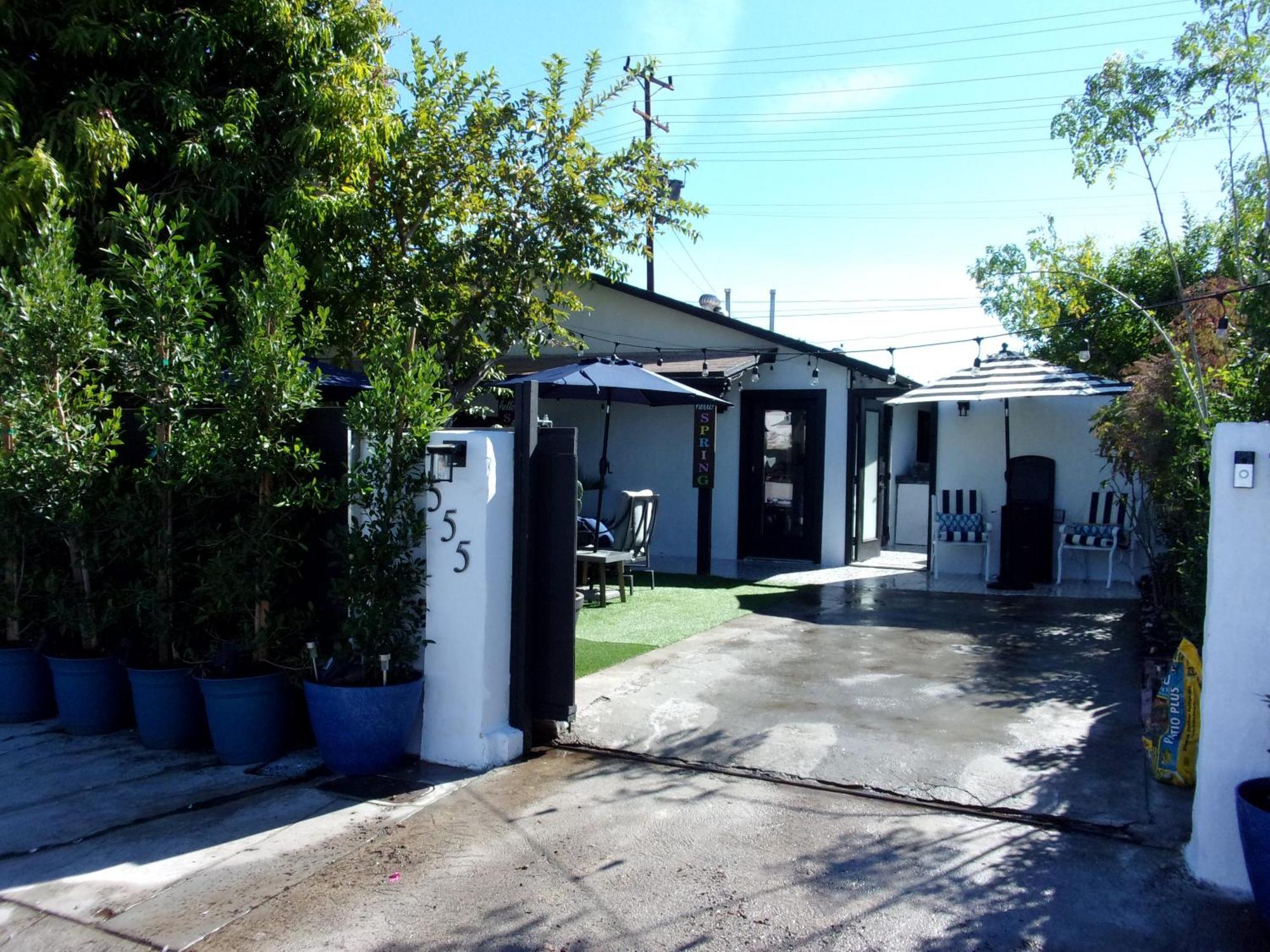 Updated Dwntwn 2Bd Twnhse W/Hot Tub& Private Patio 팜 스프링스 외부 사진